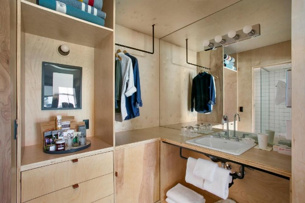 The Coachman Hotel image 8